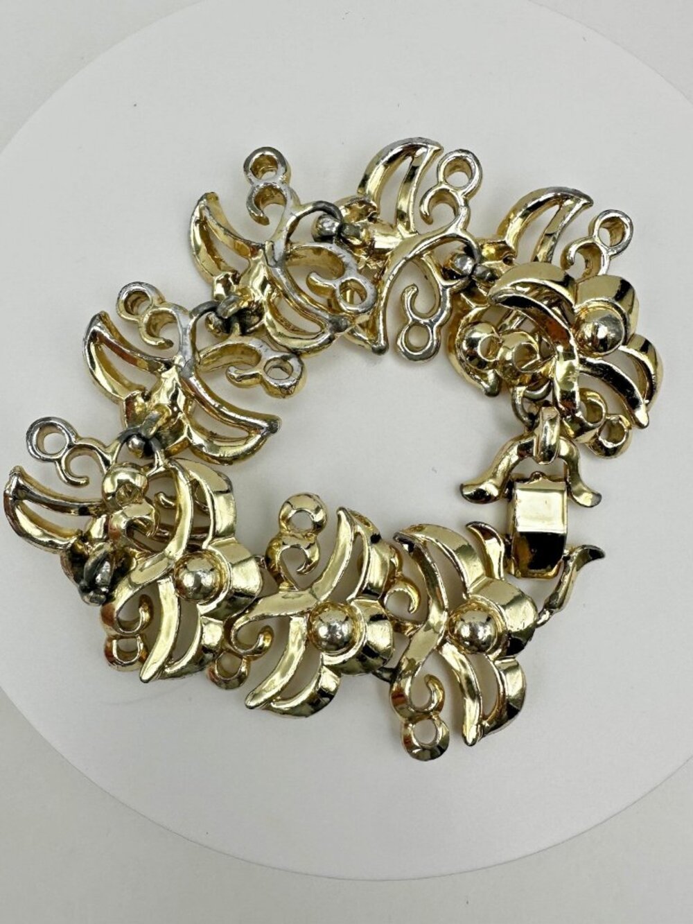 Vintage 80s Gold Tone Fleur De Lis Scroll Link Bracelet Women's Jewelry